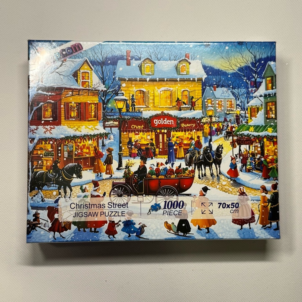 Golden Christmas Street Jigsaw Puzzle